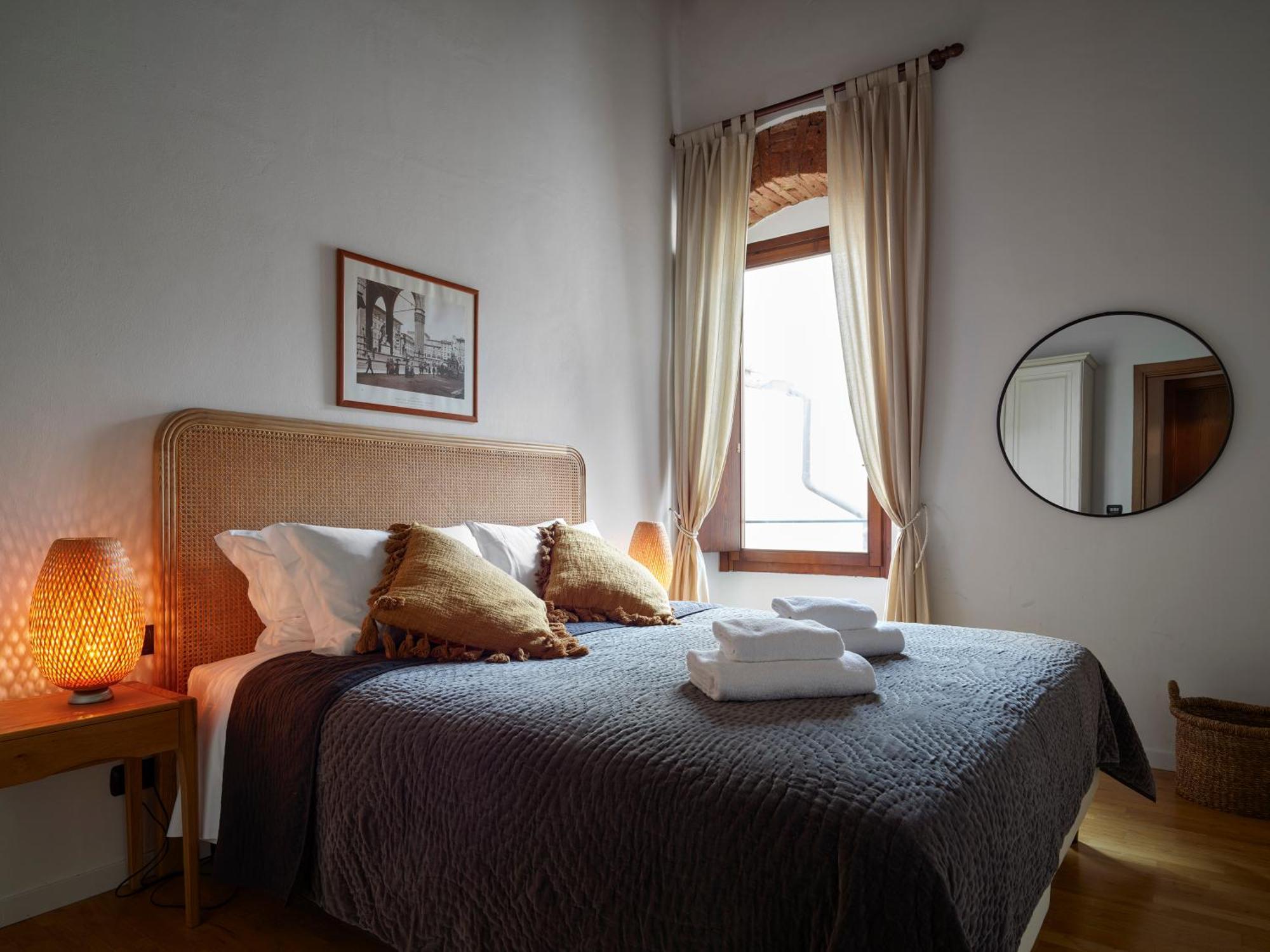 One Of A Kind Near The Duomo W/Balcony Palace Apt Florenz Exterior foto