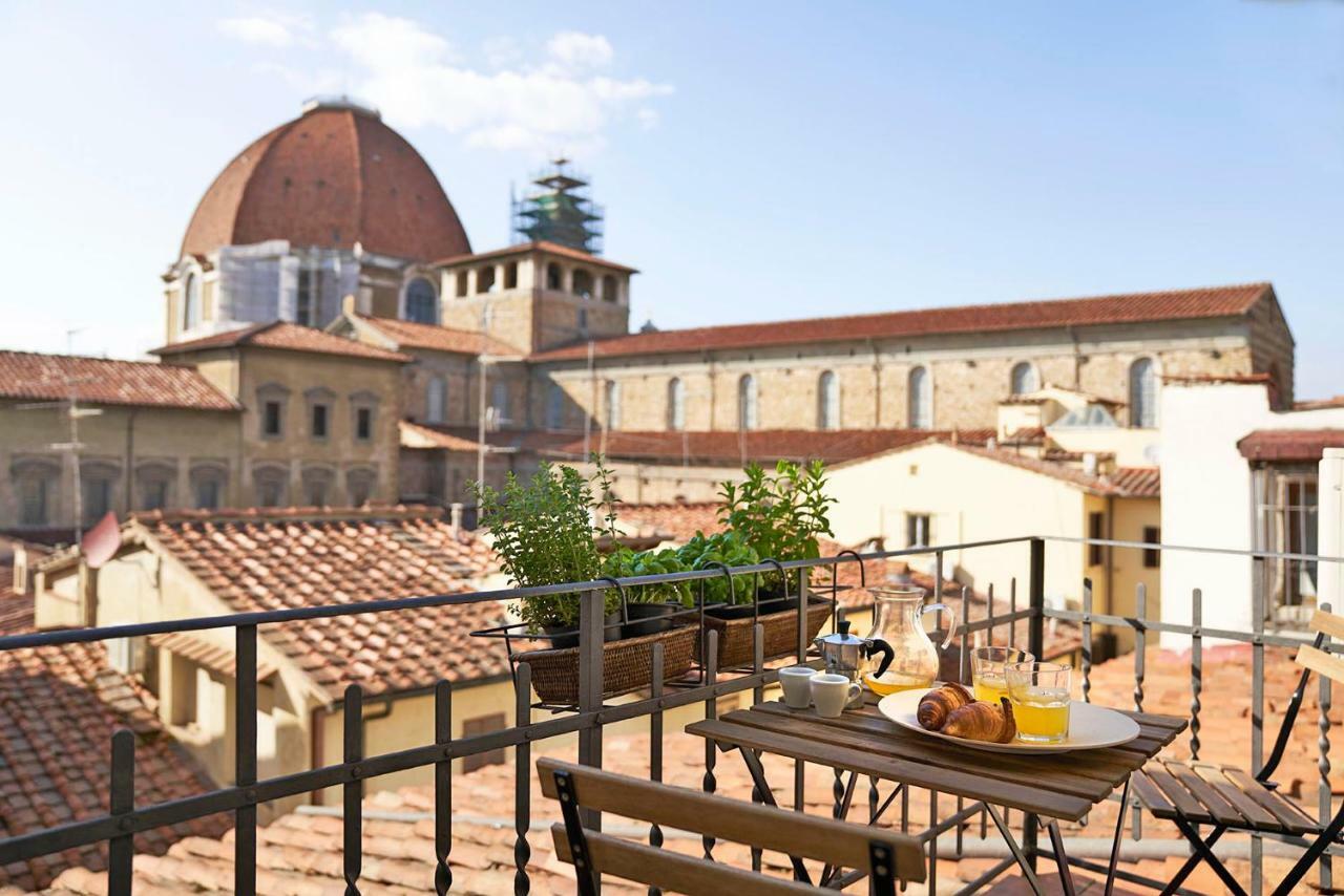 One Of A Kind Near The Duomo W/Balcony Palace Apt Florenz Exterior foto